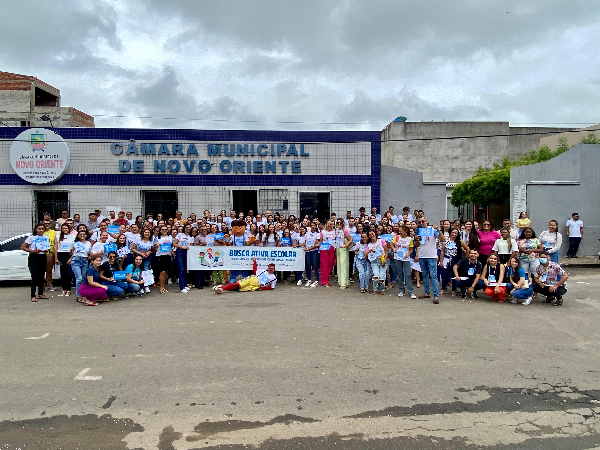 Secretarias de Educação e Assistência Social realizam o Dia "D" da Campanha Fora da Escola Não Pode!